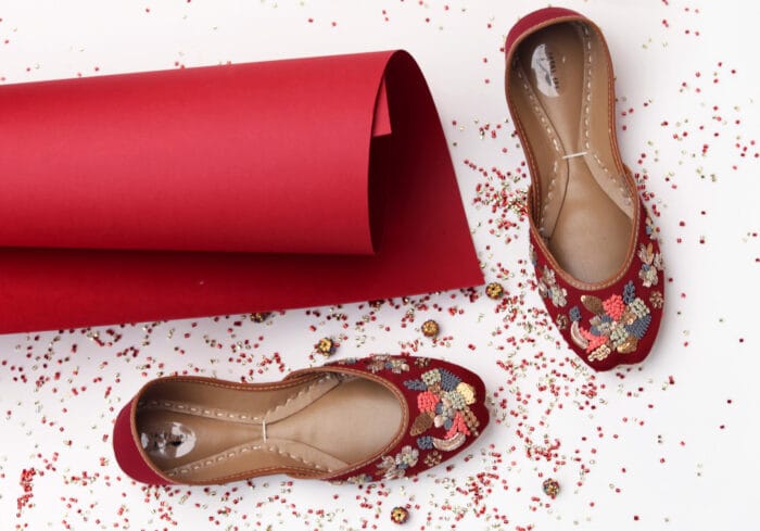 SE-40 Maroon khussa for her - Image 2