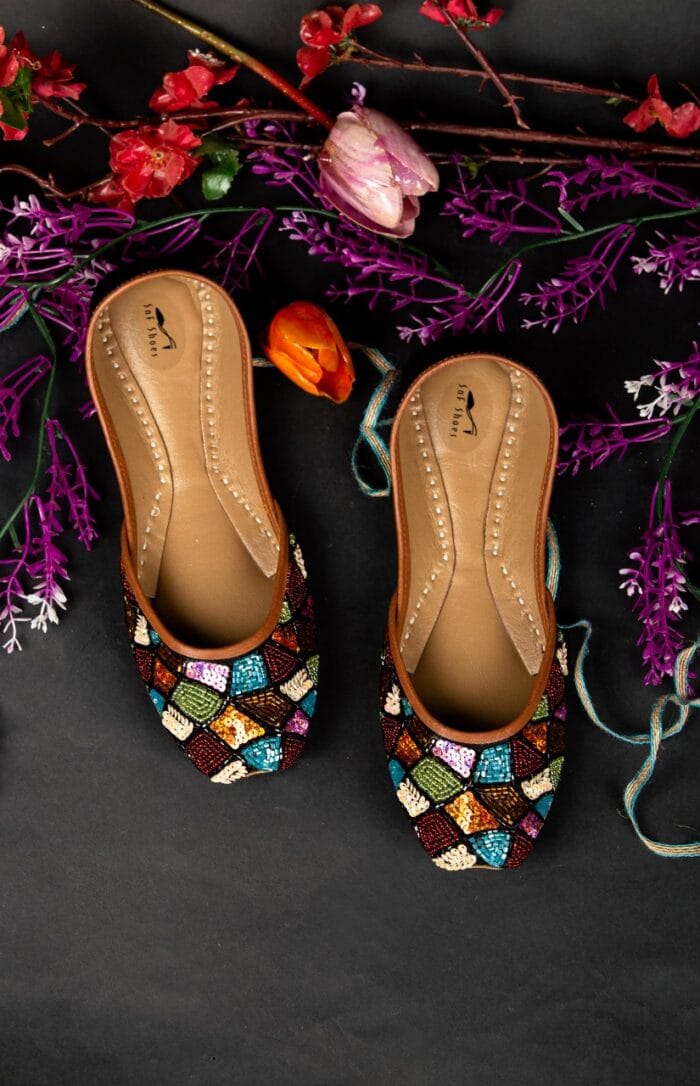 Mirage Marbled Khussa in Black - Image 3