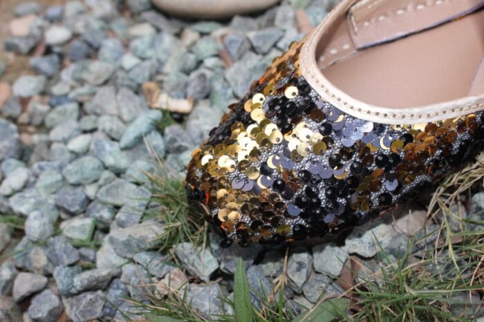 2134 Black & Gold - Image 3