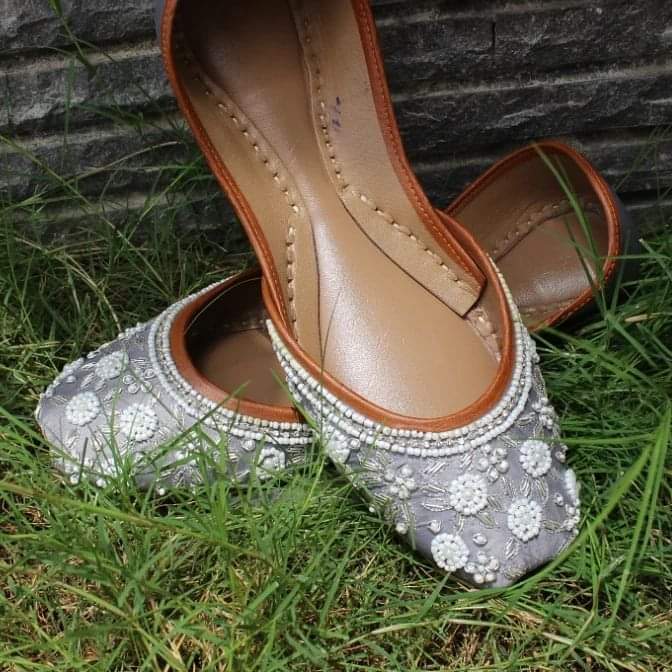 WhatsApp-Image-2022-07-15-at-8.19.18-PM.jpeg Silver Lining Grey Khussa for women - Image 1