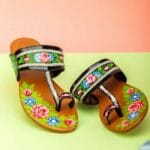 Black Hand Painted Kolapuri For Her-4007
