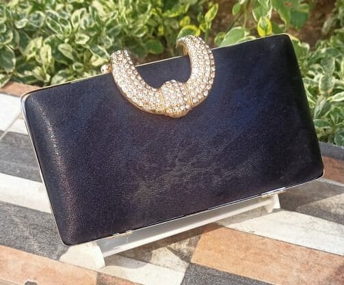 WhatsApp-Image-2022-12-13-at-4.06.18-PM-1-1-e1670942868957.jpeg Black Clutch for Her - Image 1