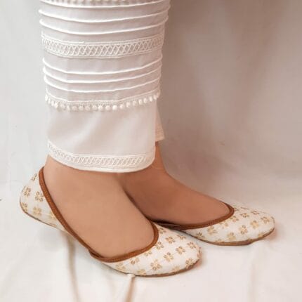 Casual White Khussa For Her