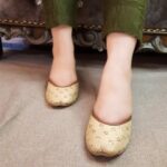 Off White / Gold Khussa With Golden Stars-2001 - Image 2