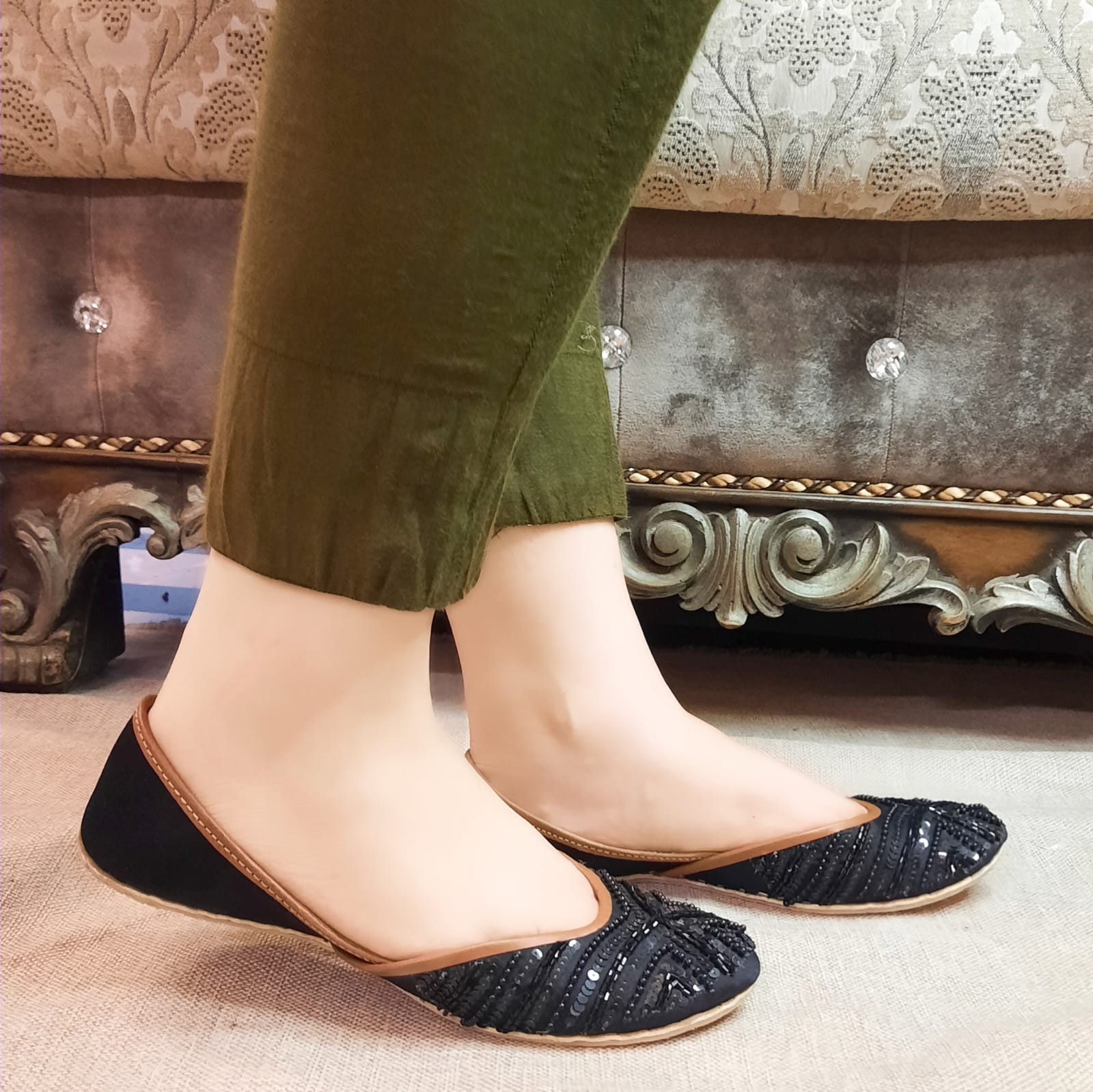 WhatsApp Image 2023-04-05 at 2.06.57 PM SE-49 Black - Image 1