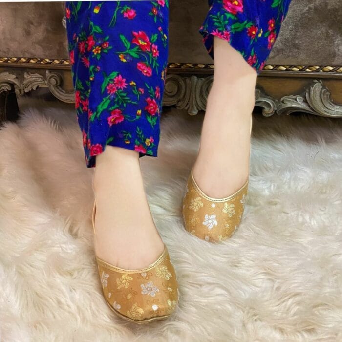 2351 Golden - Image 2