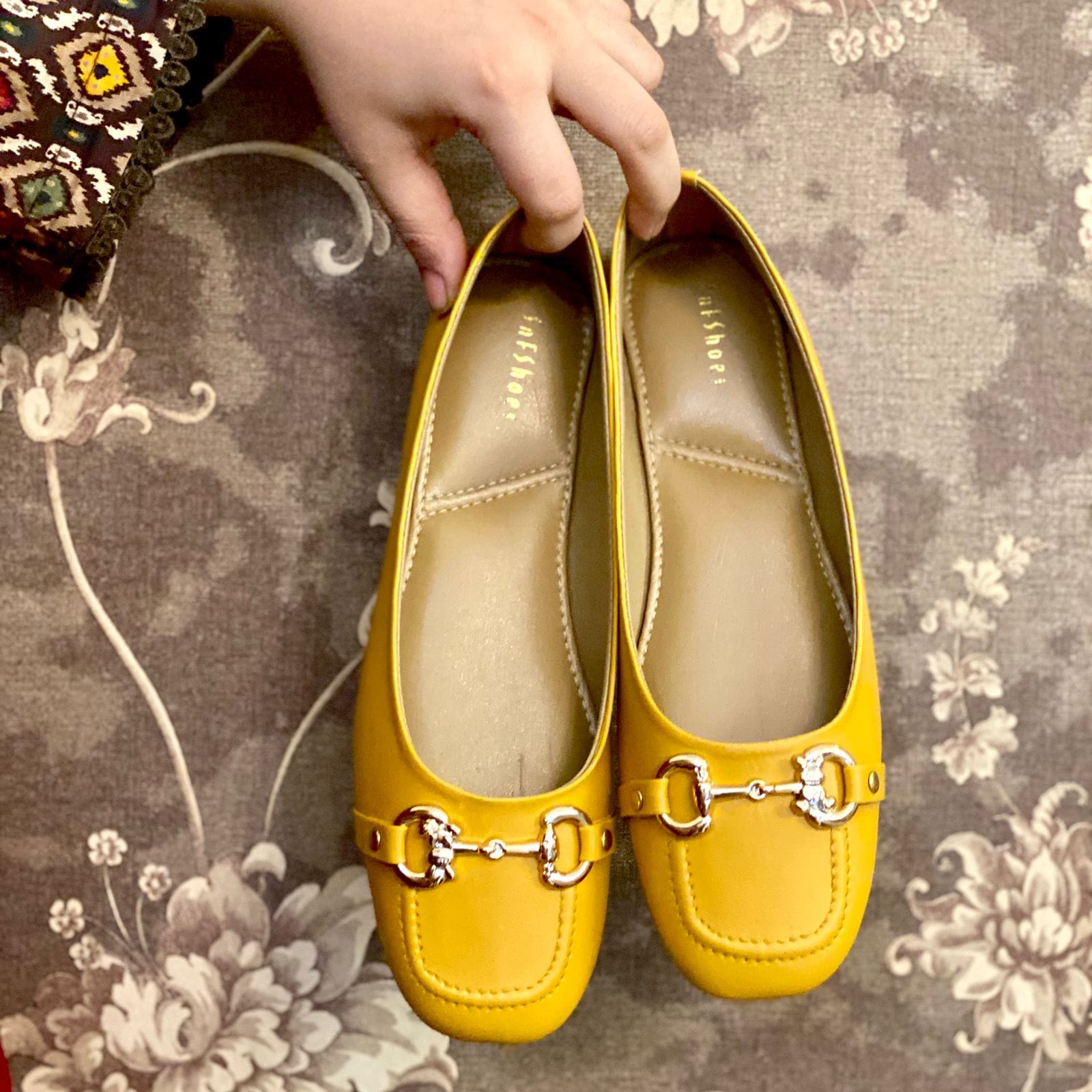 WhatsApp Image 2023-11-20 at 4.40.11 AM Yellow Pumps for Her 623 - Image 1