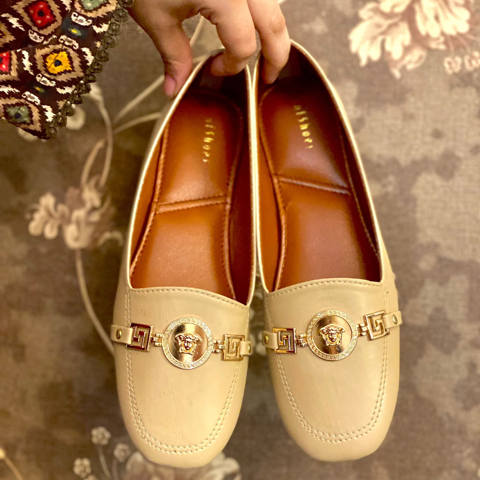 WhatsApp Image 2023-11-20 at 4.43.35 AM Beige Pumps for Her 624 - Image 1