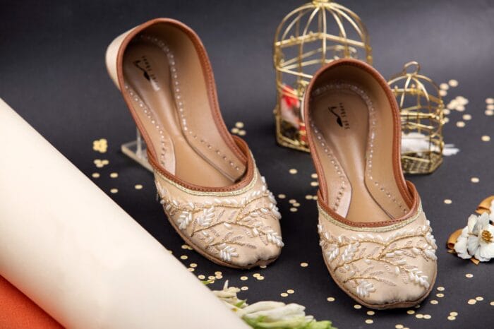 Golden Serenity Embellished Khussa - 2249 - Image 4