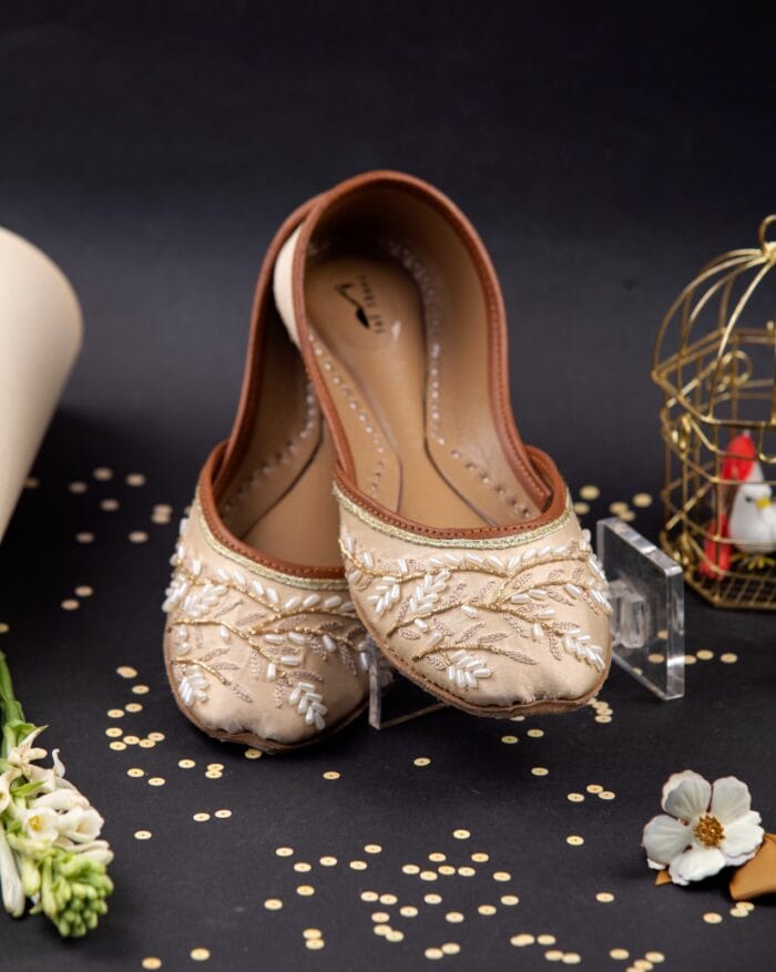 Golden Serenity Embellished Khussa - 2249 - Image 5