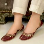 Maroon khussa With Golden Zari -103 - Image 2