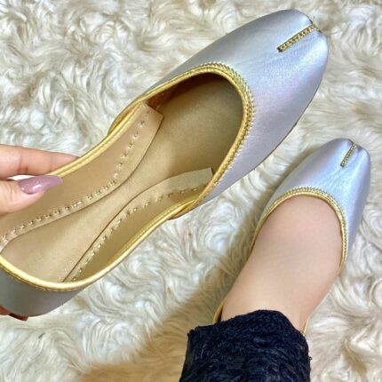 Casual Silver Khussa