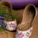 hand painiting khussa for her