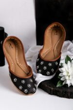 black khussa for her