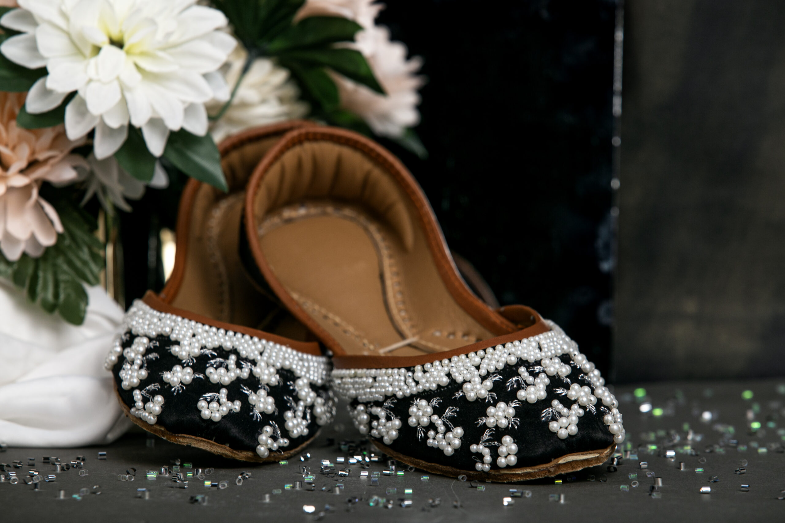 Black khussa with pearls Black khussa with pearls