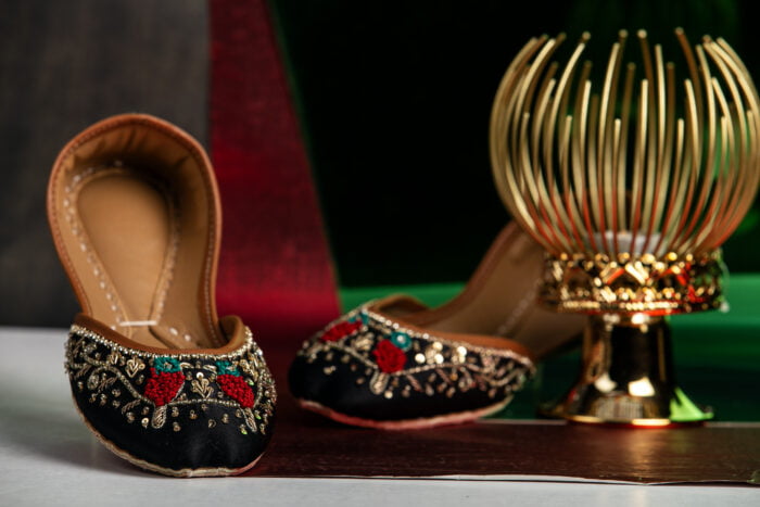 Black khussa with parrot serenity Se-22 - Image 4