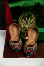 Black khussa with parrot serenity Se-22 - Image 3