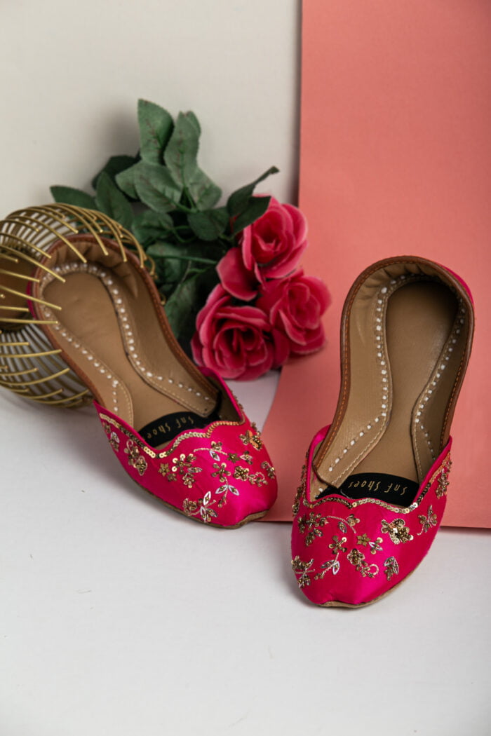 Pink Khussa with leafy gold embroidery-2407 - Image 3