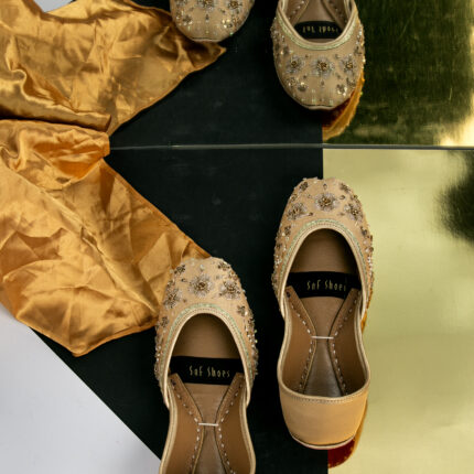 Gold embroidered khussa