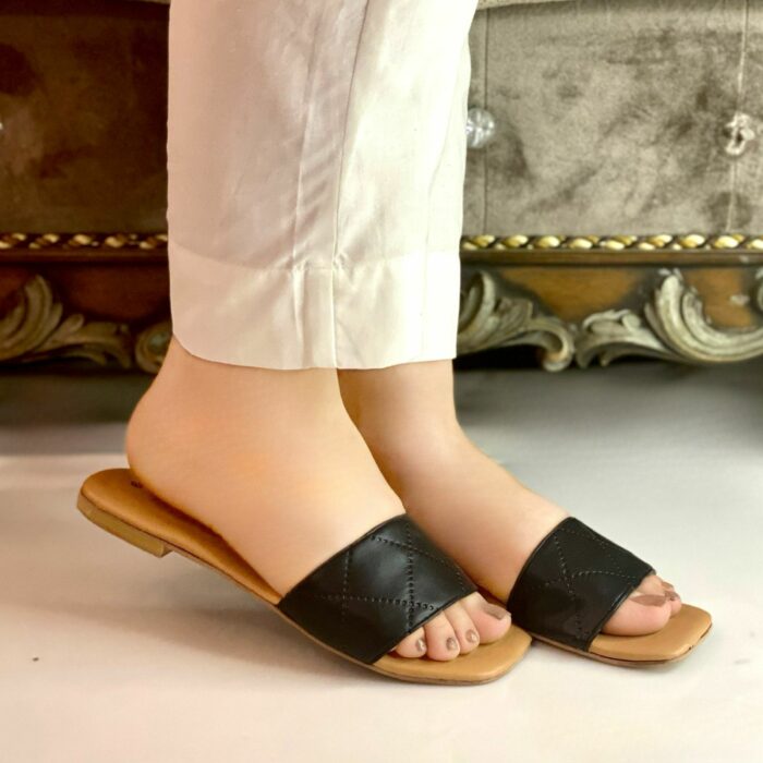 Casual Flats In Black-3331 - Image 3