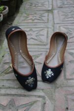 Black Khussa With Golden Bunch