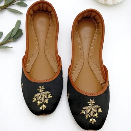 Black Khussa With Golden Bunch-2382