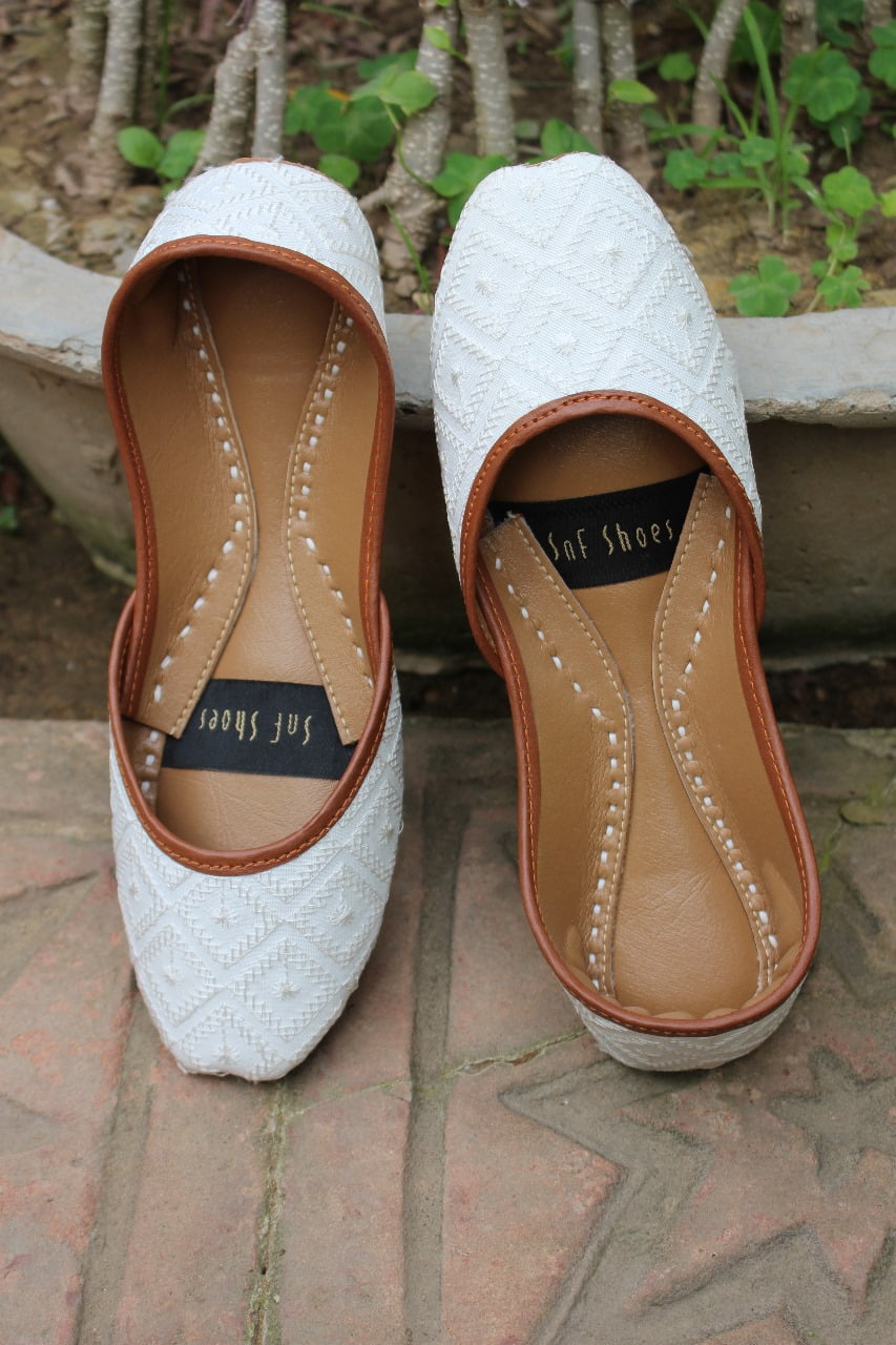 White Khussa For Her White Khussa For Her