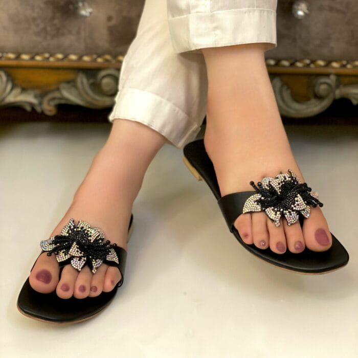 Black Flats With Bunch -3347 - Image 2