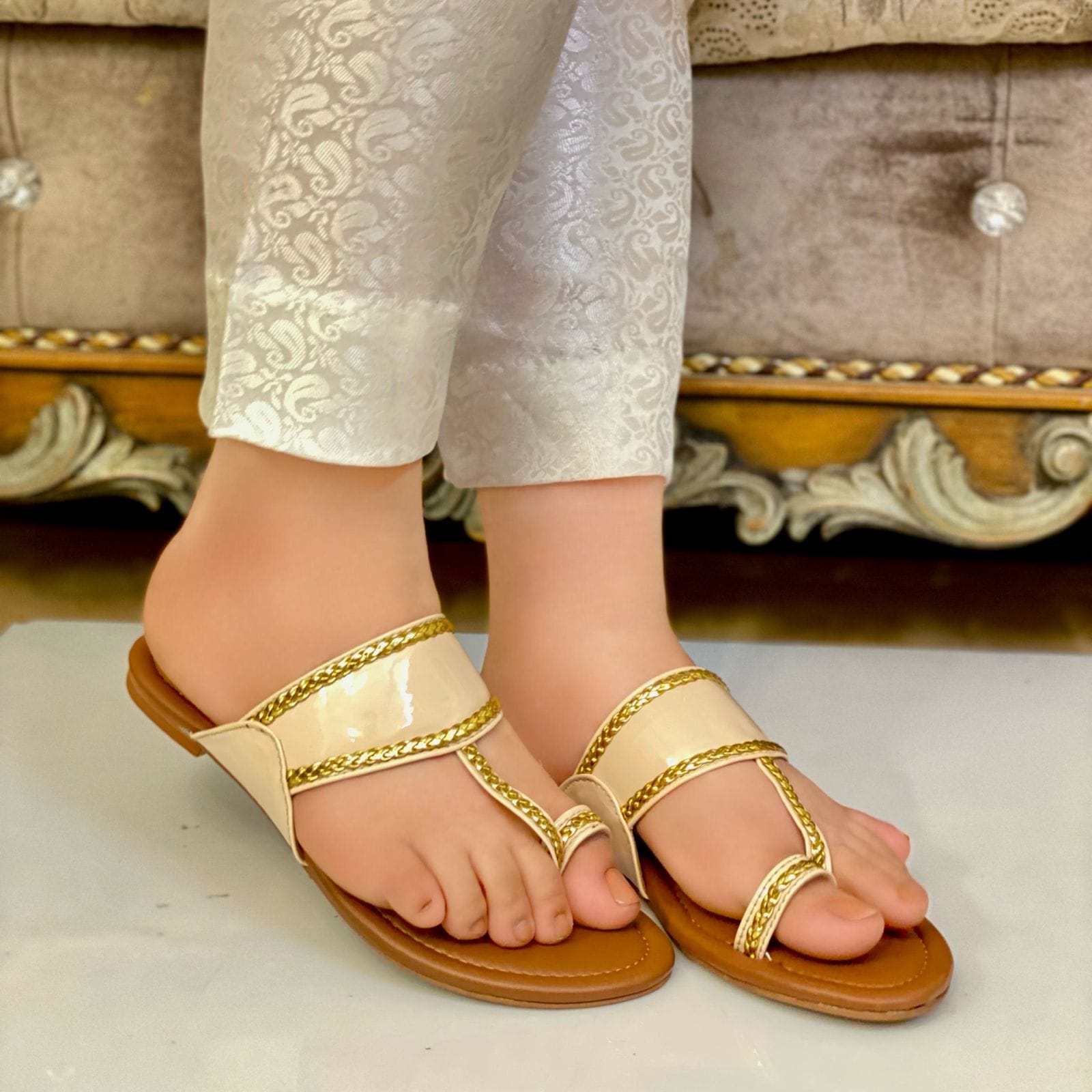 Golden Casual Kolhapuri For Her Golden Casual Kolhapuri For Her