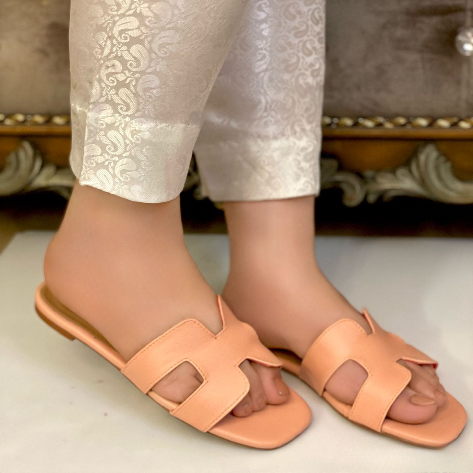 pink H slipper for her pink H slipper for her