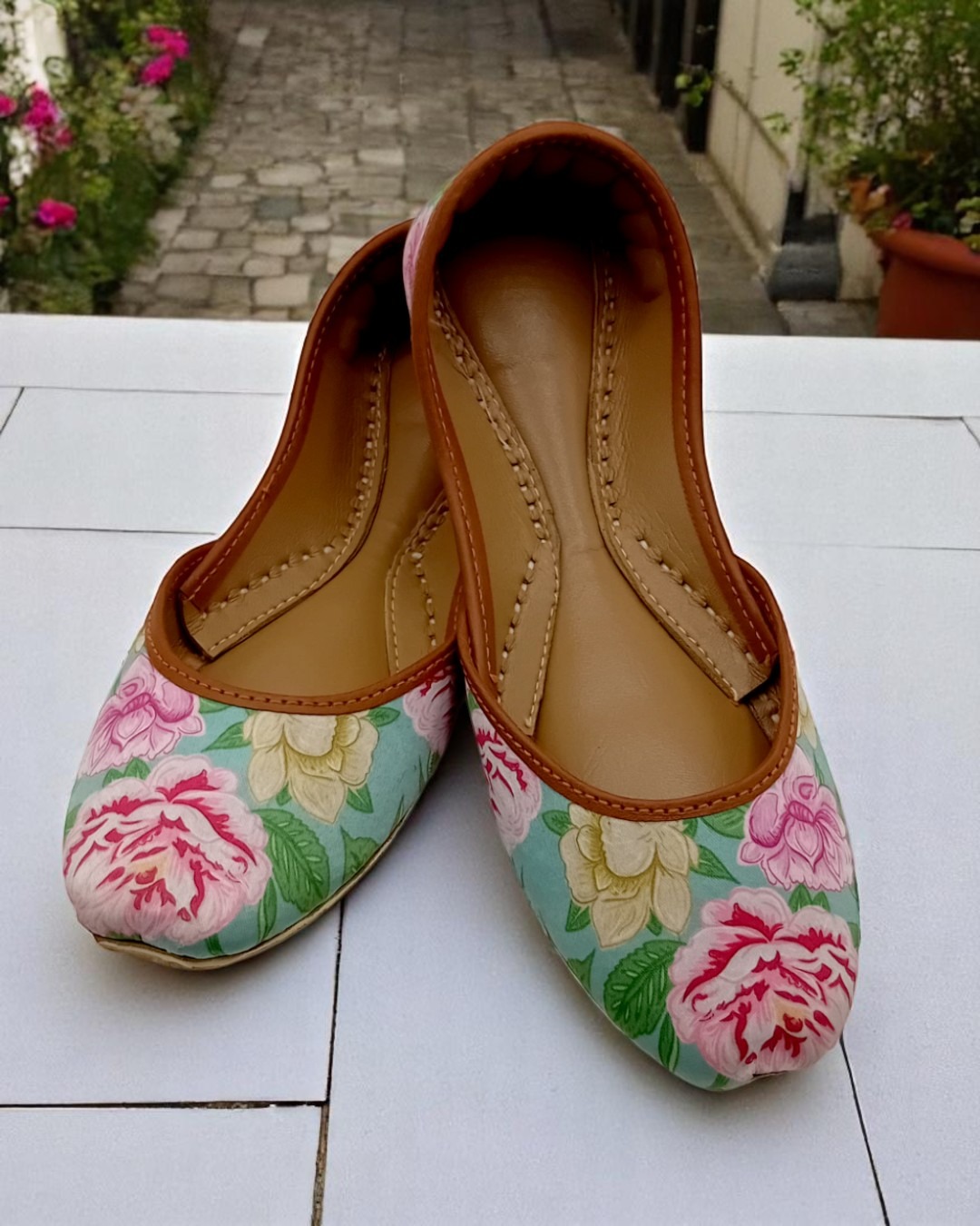 printed khussa for her printed khussa for her