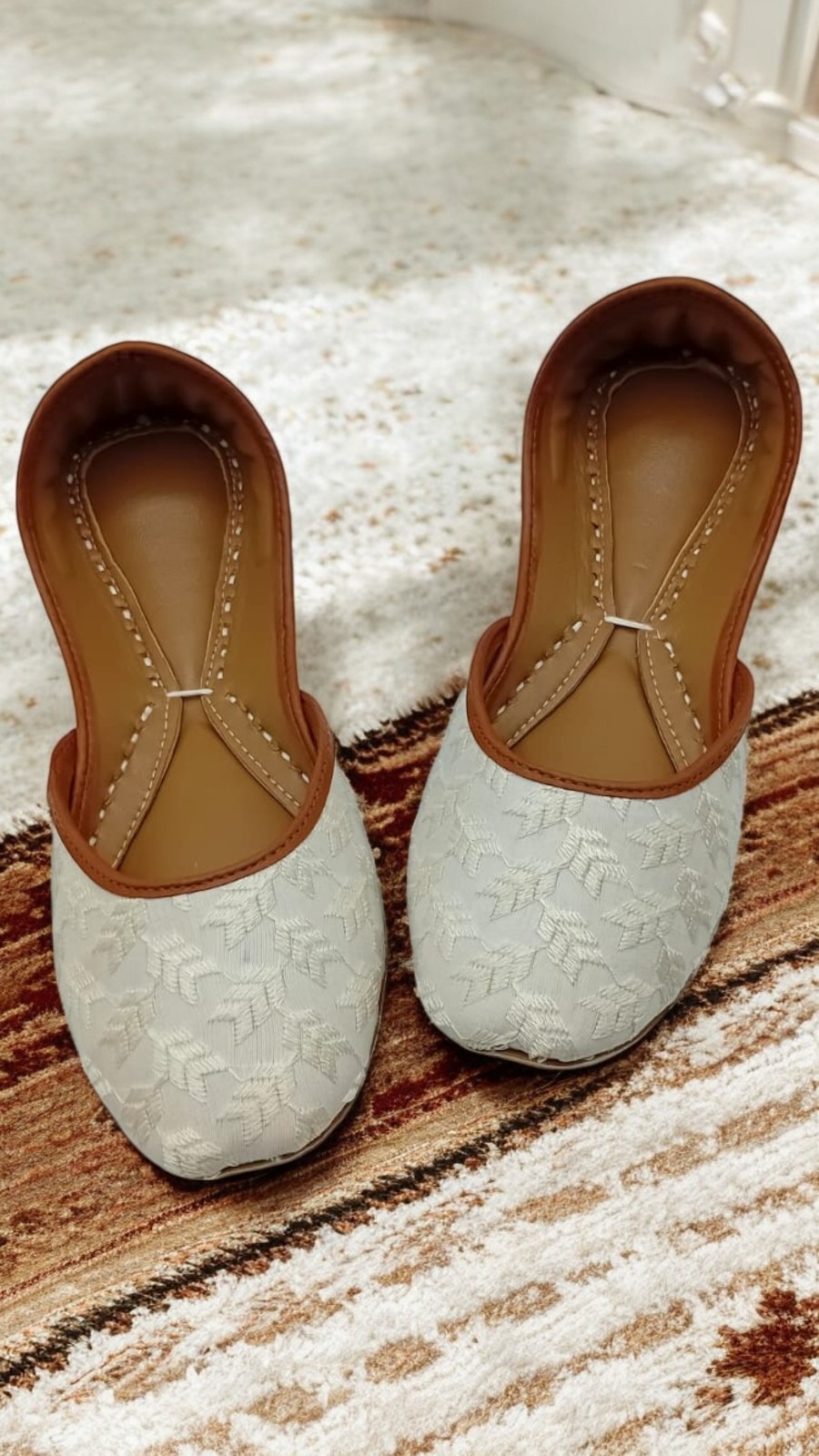 white khussa for her white khussa for her