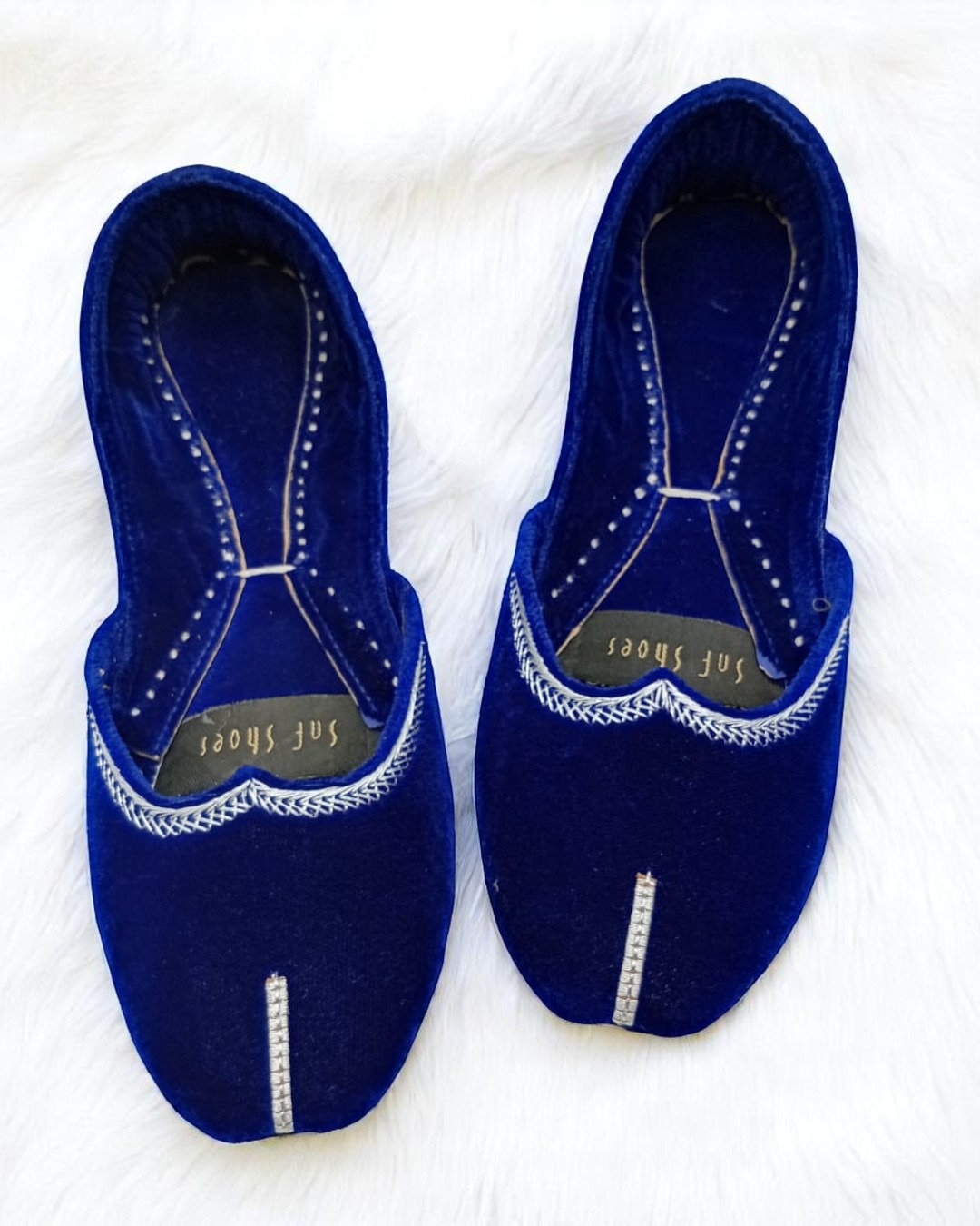 Blue Valvet Khussa For Her Blue Valvet Khussa For Her