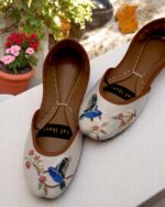 White Floral Bird Embroidery Khussa