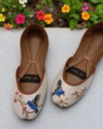 White Floral Bird Embroidery Khussa