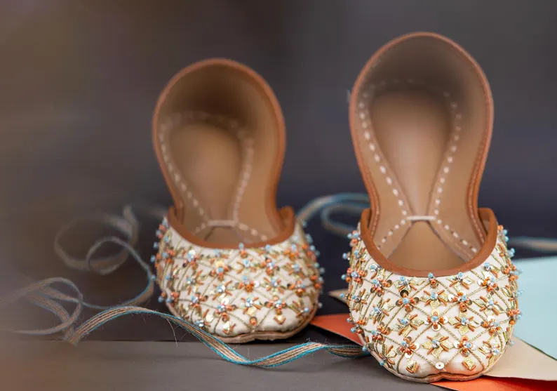 2246 Off white Khussa for here 2246 Off white Khussa for here