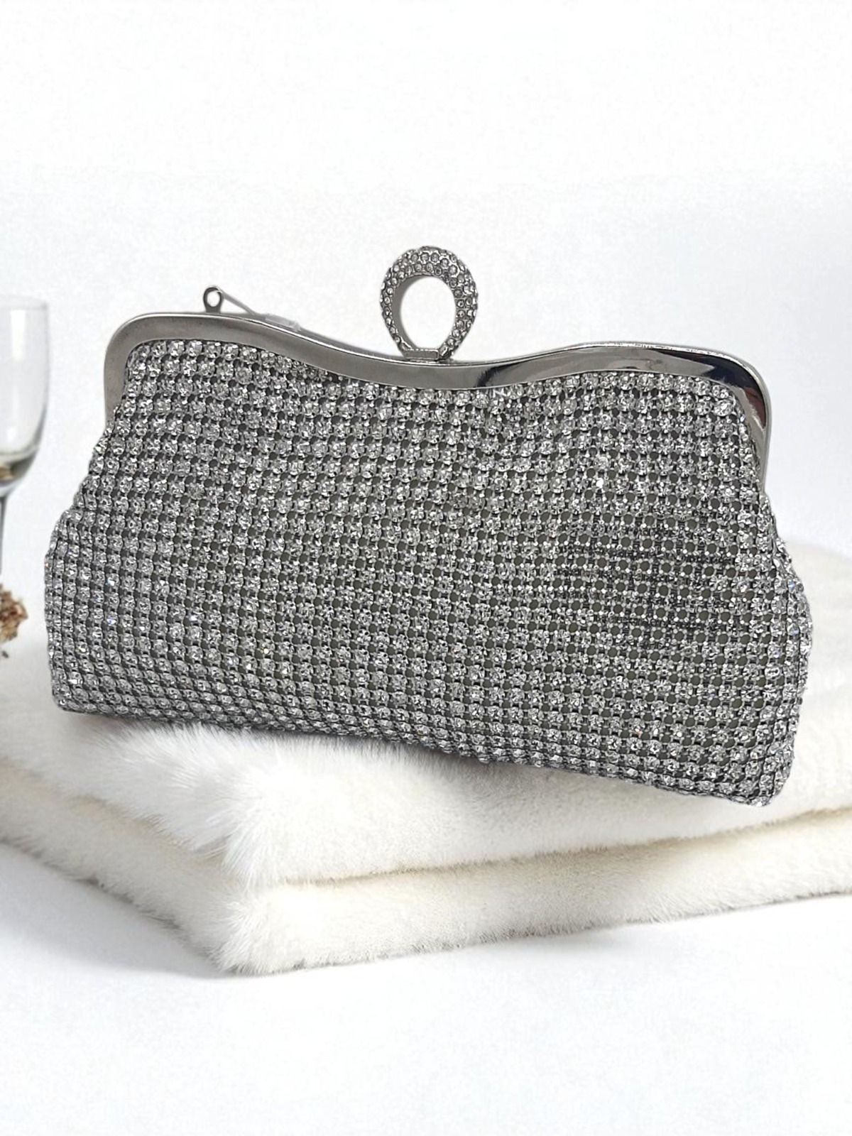 Rhinestone Romance Clutch In Silver Rhinestone Romance Clutch In Silver