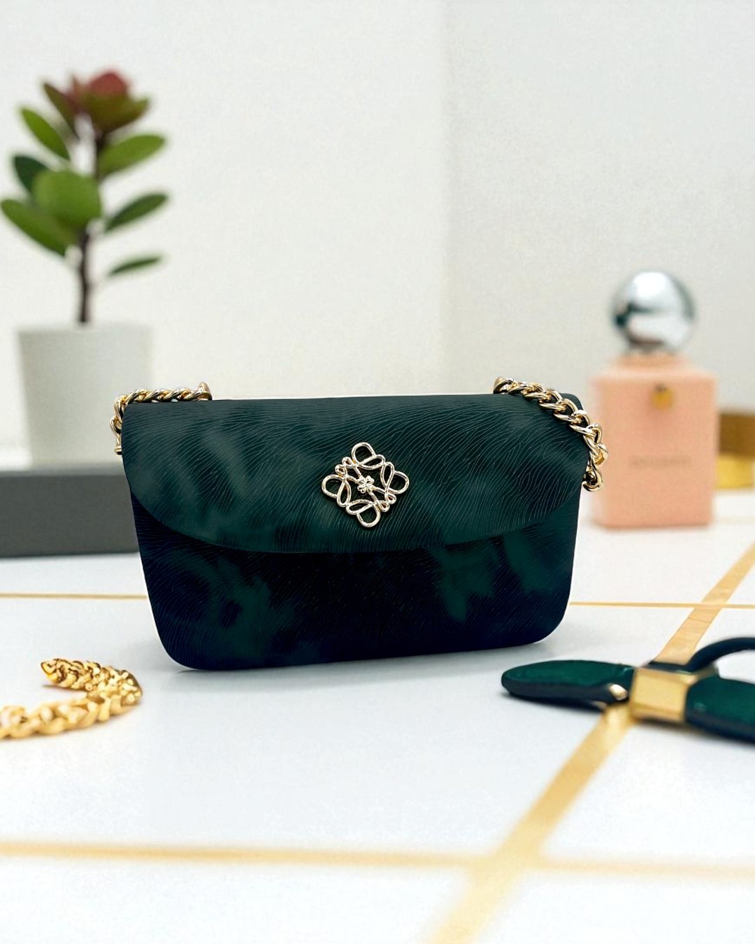 Evergreen Grace Hand Bag For Her Evergreen Grace Hand Bag For Her