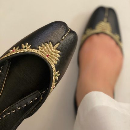 black khussa for her