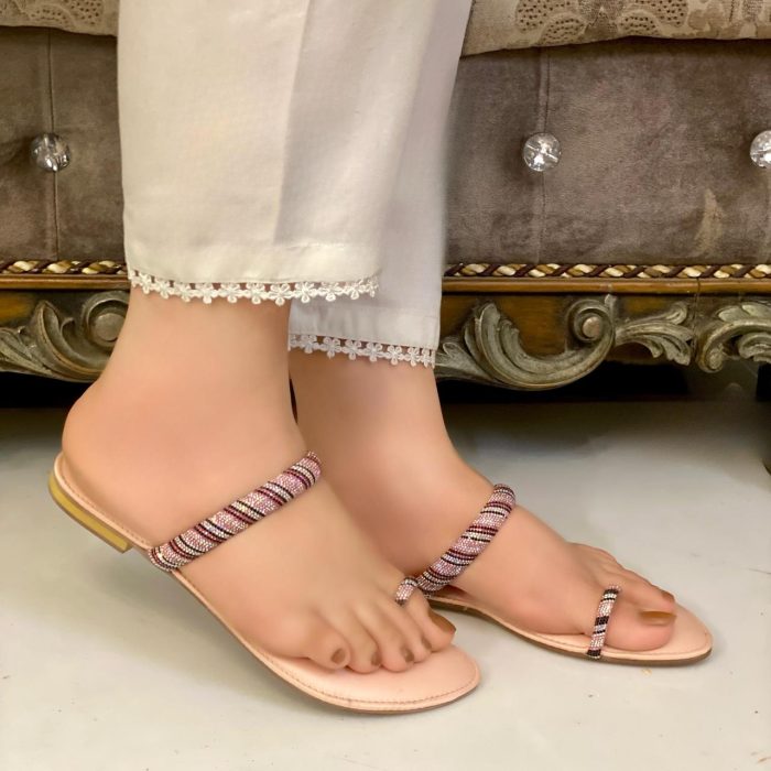 pink kolapuri flats for her