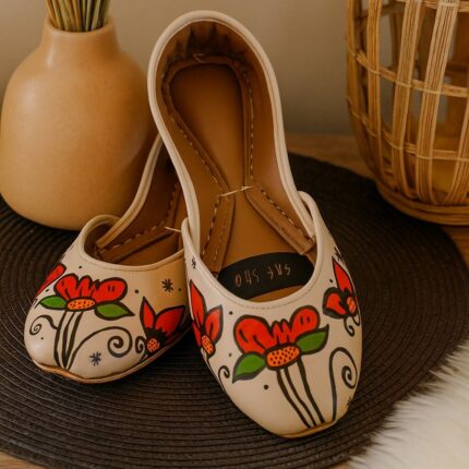 hand painted khussa for her