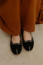 Black Velvet Khussa For Her-2492