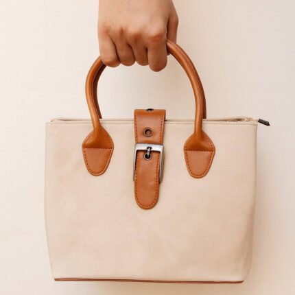 The Cream & Caramel Bag With Long Belt